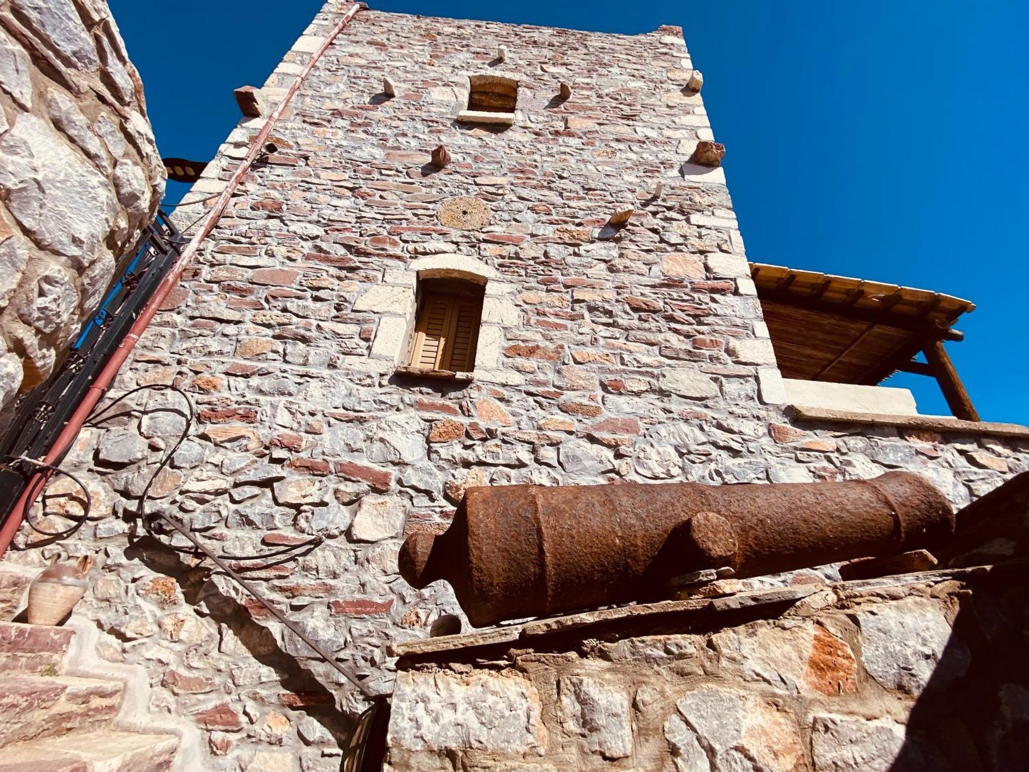 Hotel Castle Rizaraki Kokkala Exterior foto